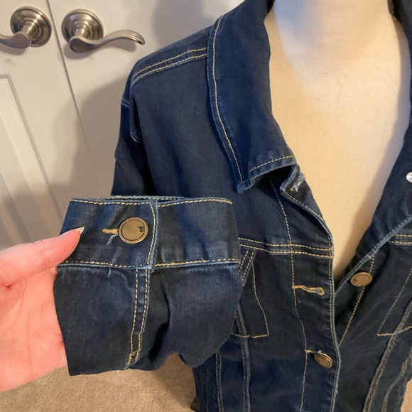 Lane Bryant Blue Jean Jacket with Relaxed Fit and Contrast Stitching - Picture 2 of 4